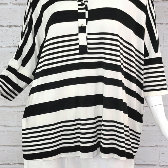 Alembika Oversized Boxy Top Blk/Wht Size: Medium - Picture 5 of 5